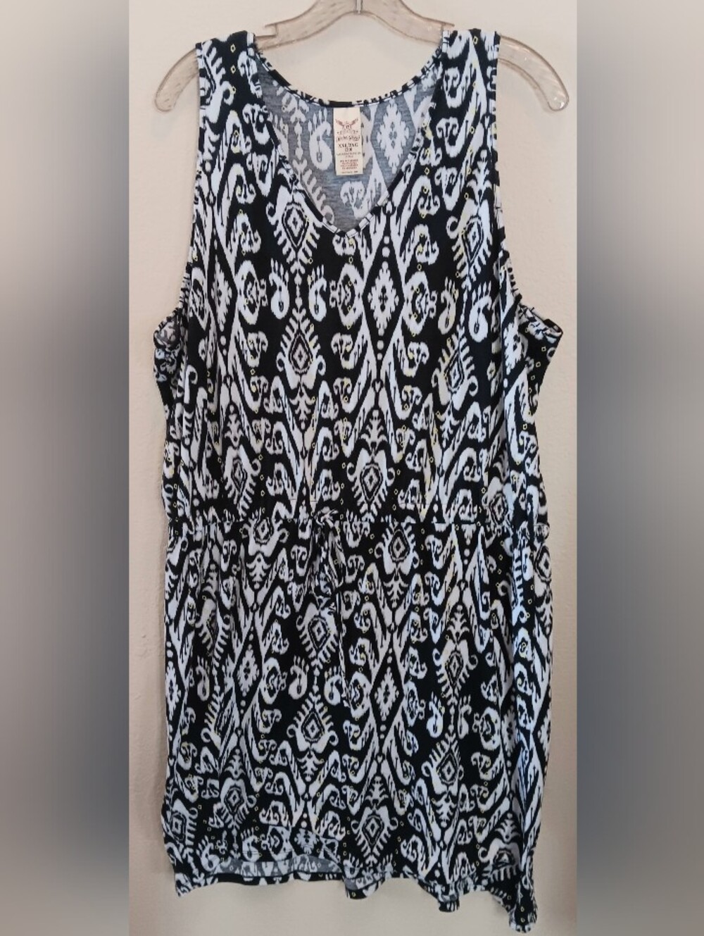 3/10 Boho Print Summer Dress or Cover-up XXL Black & White Sleeveless V-Neck
